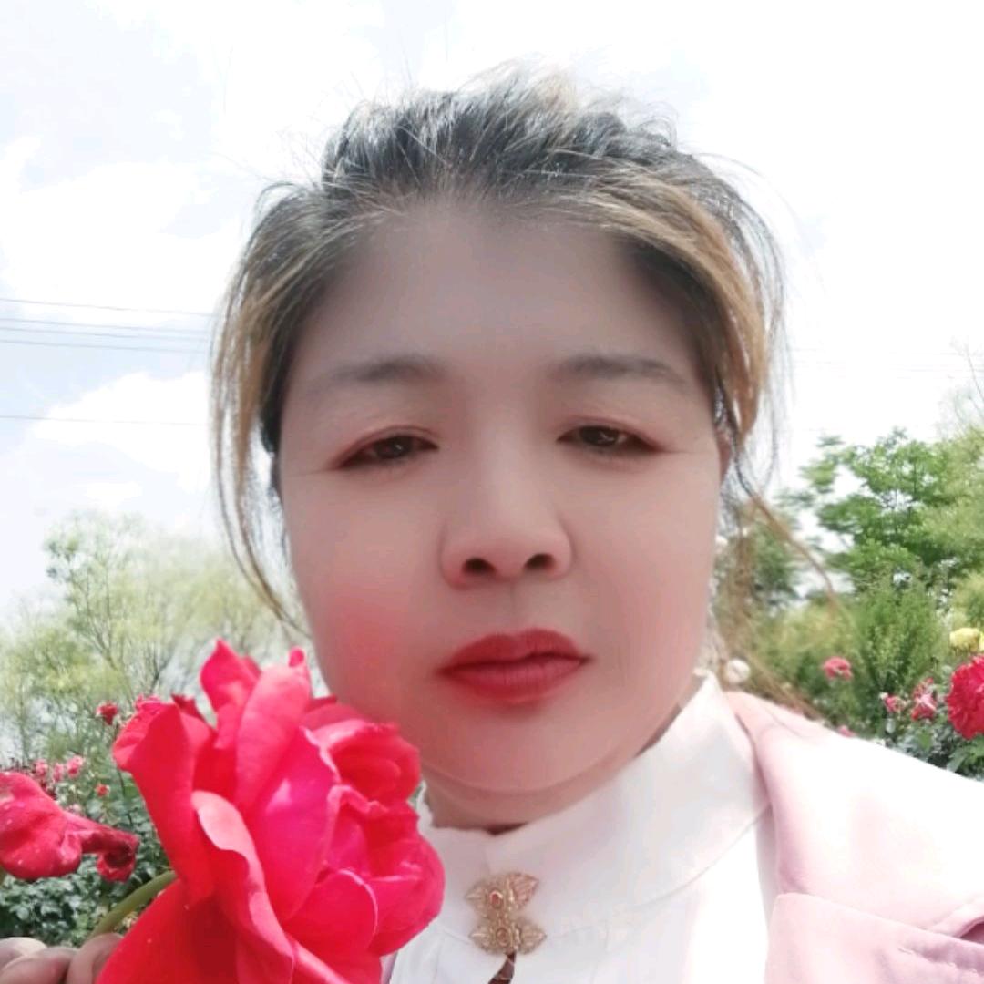 彩云姐姐(ღ♡‿♡ღ)