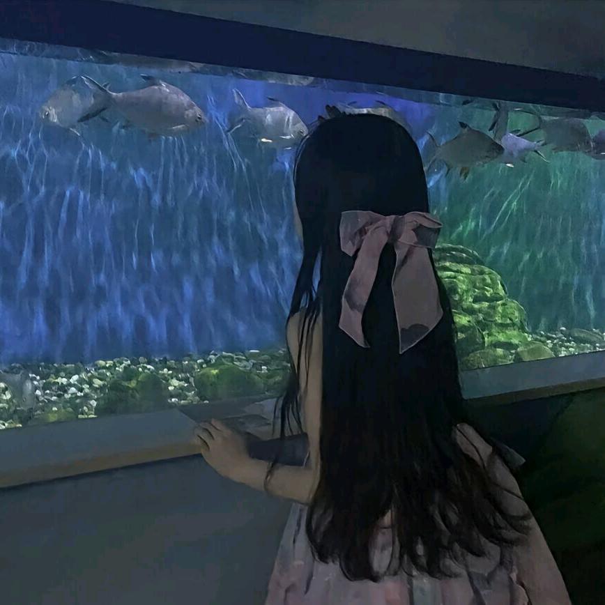 女魔头丶