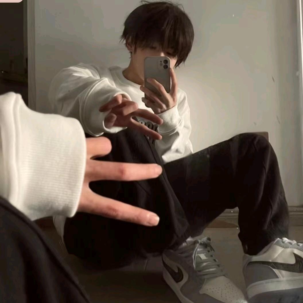 李小👻