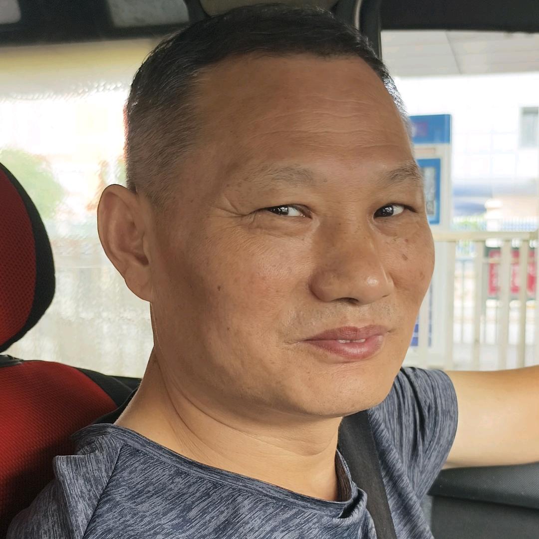 炸丸子的老何头