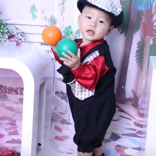 快乐三妮🎤