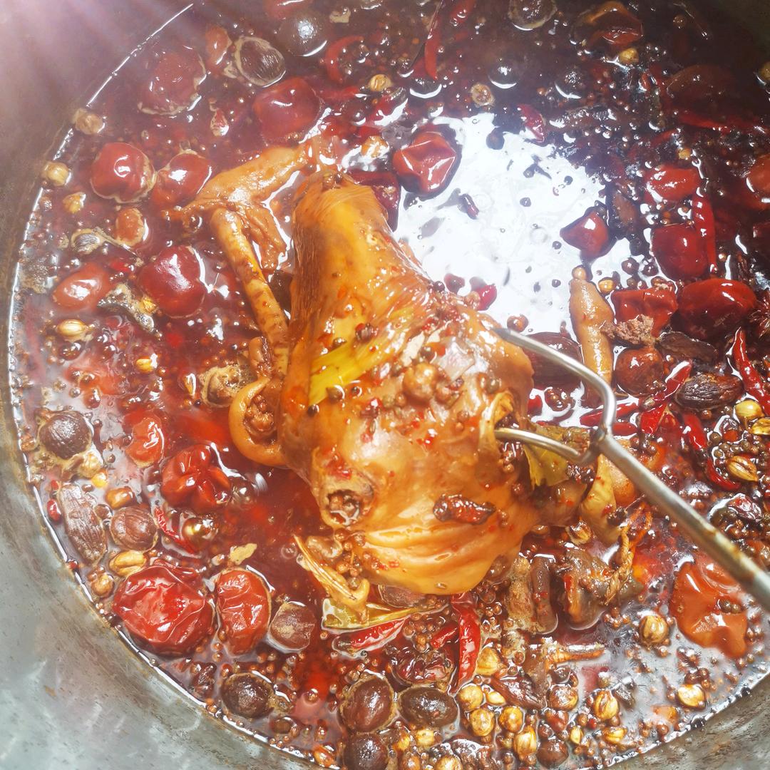 地摊麻辣羊头羊蹄