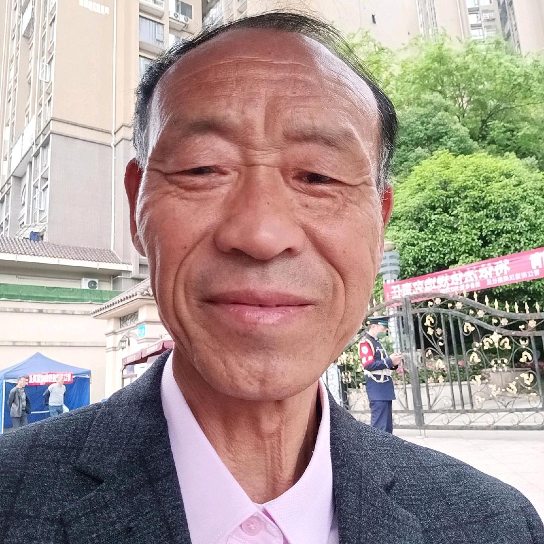 洪哥爱唱歌（上午10点开播）