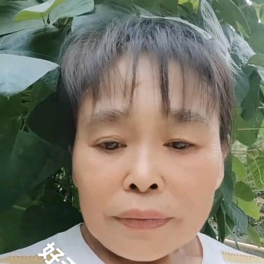 历大姐快乐，七点一十开播，谢谢家人们