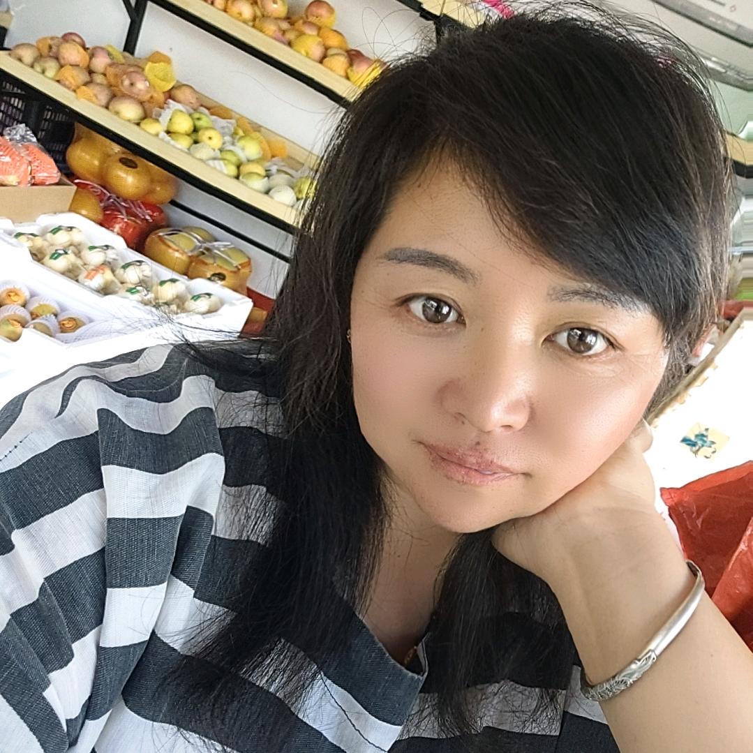 静姐，水果店
