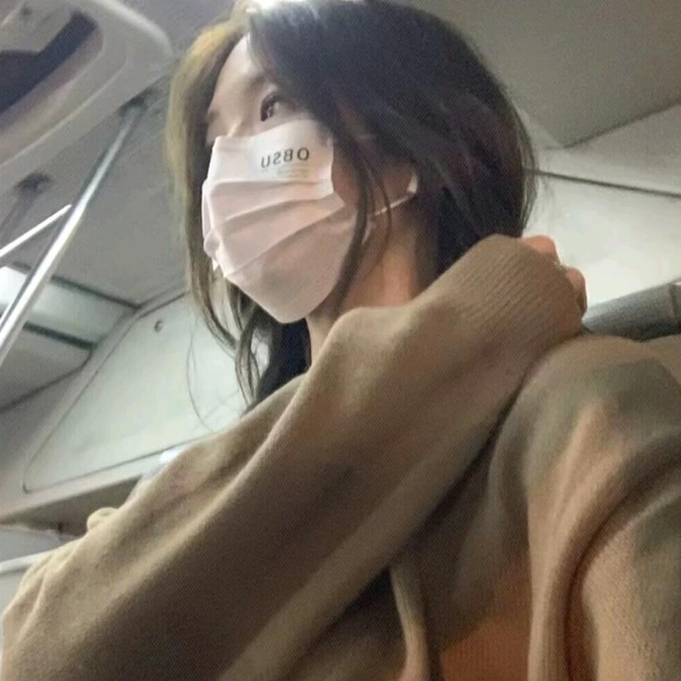 别跟我噜噜脸