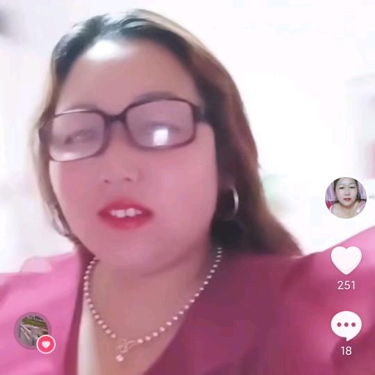 花🌷香🌹谁🌺缘