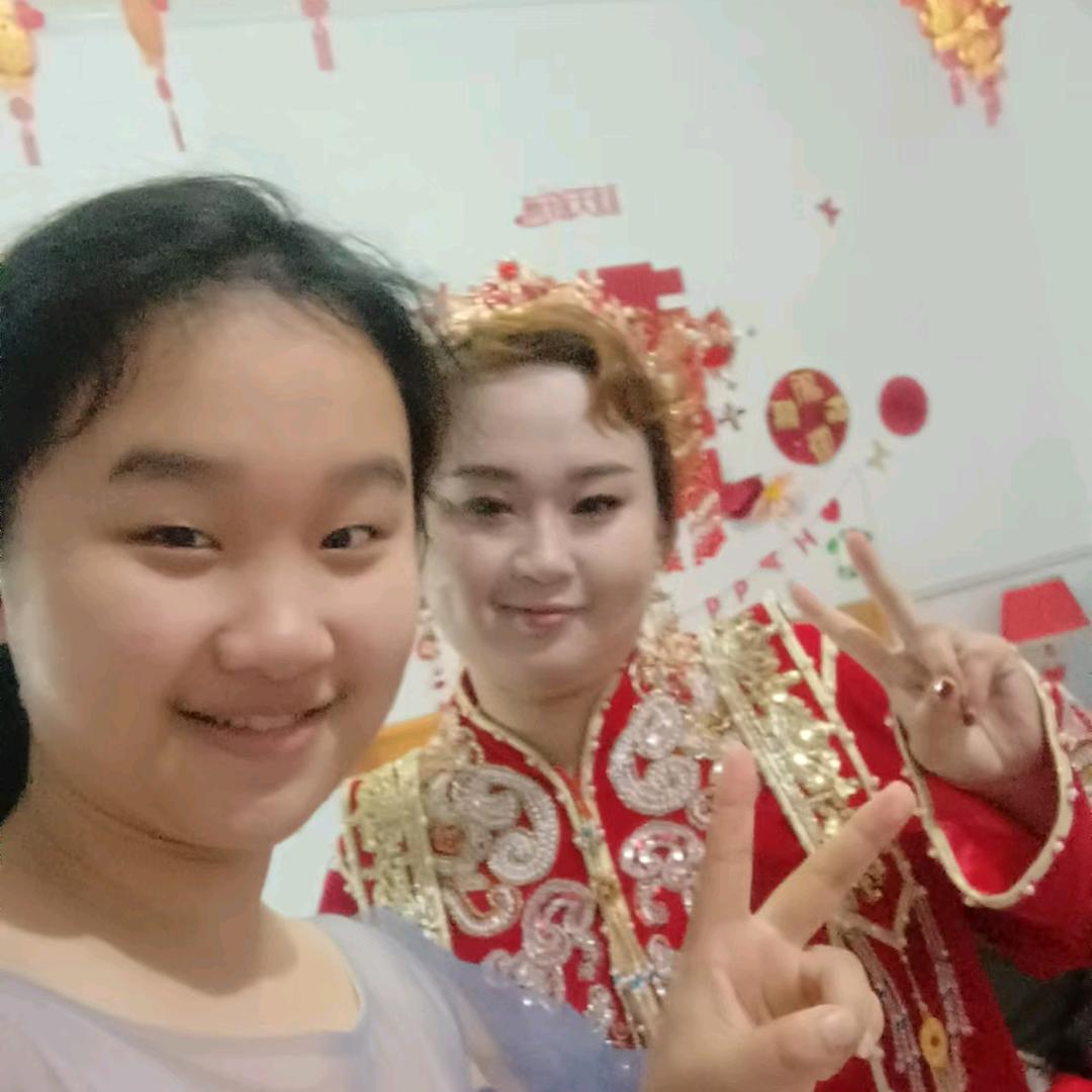 贤英月娜