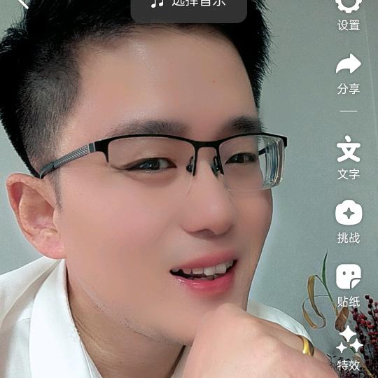 龙哥钟意粤语歌