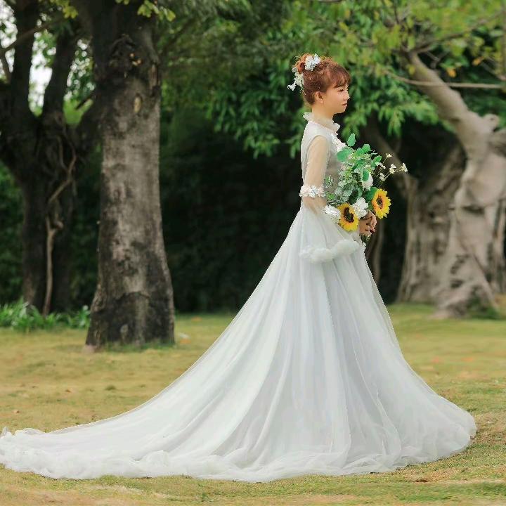 花非花的小女孩