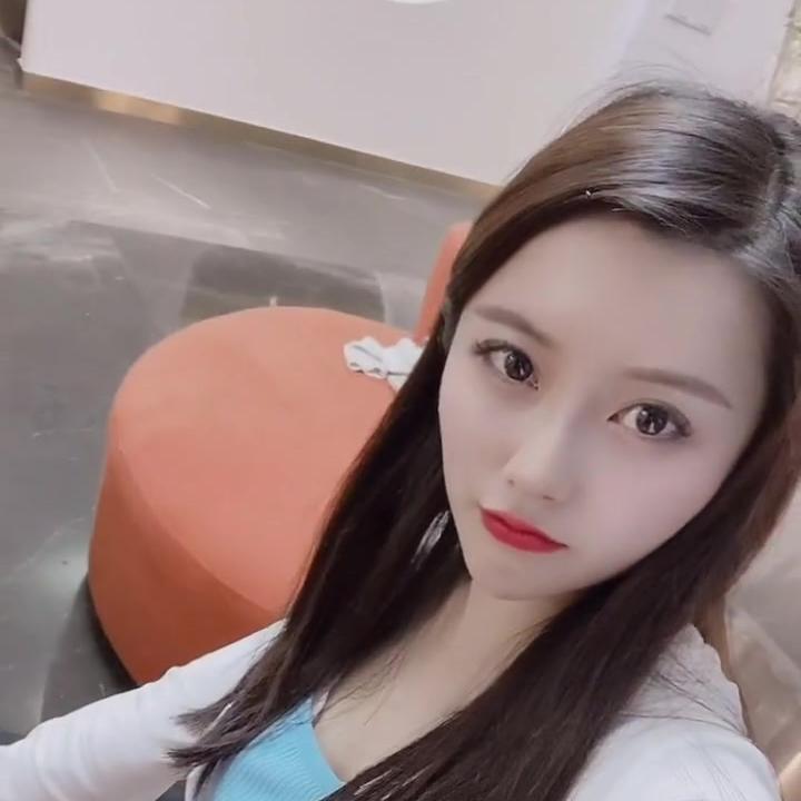 一个小仙女🧚‍♀️