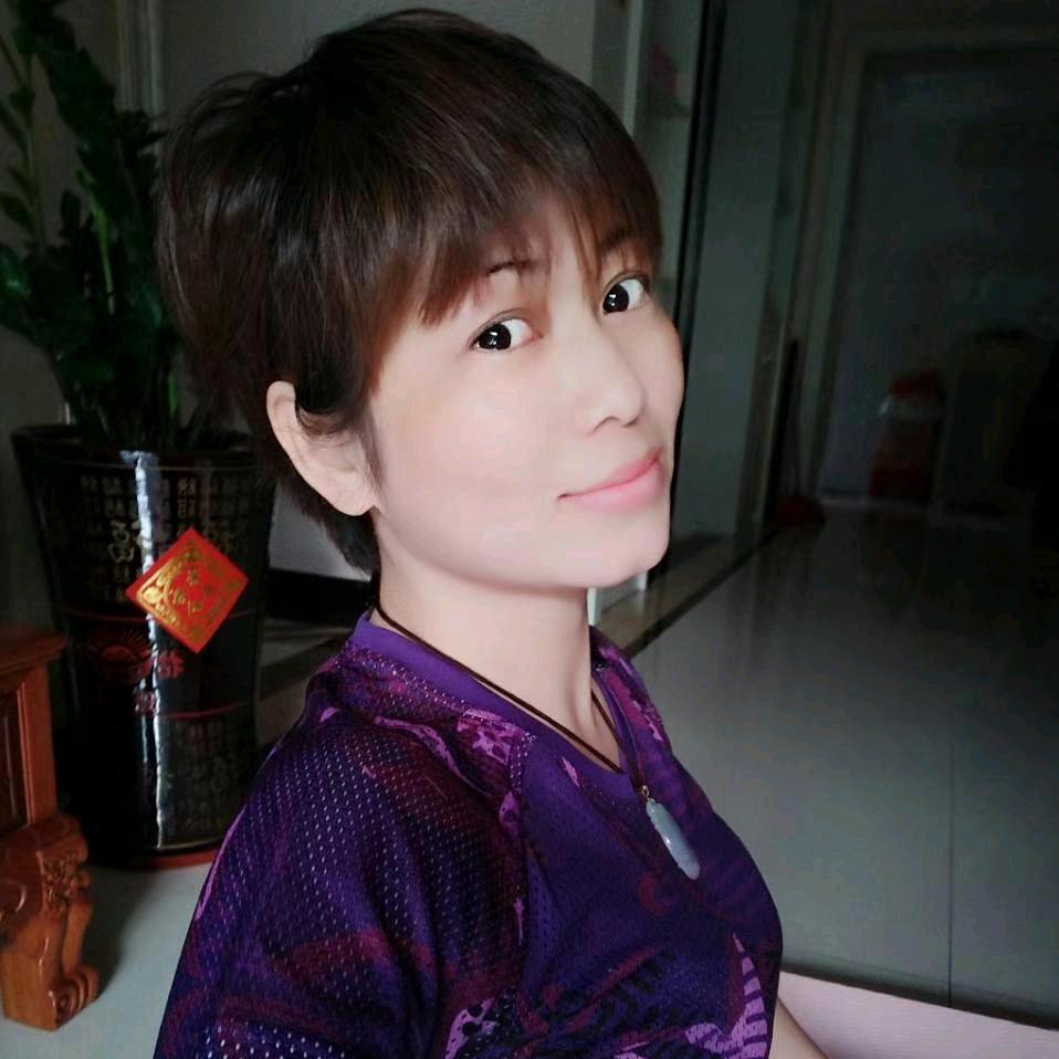 🇨🇳励贤🇭🇰（董家三小姐）70后