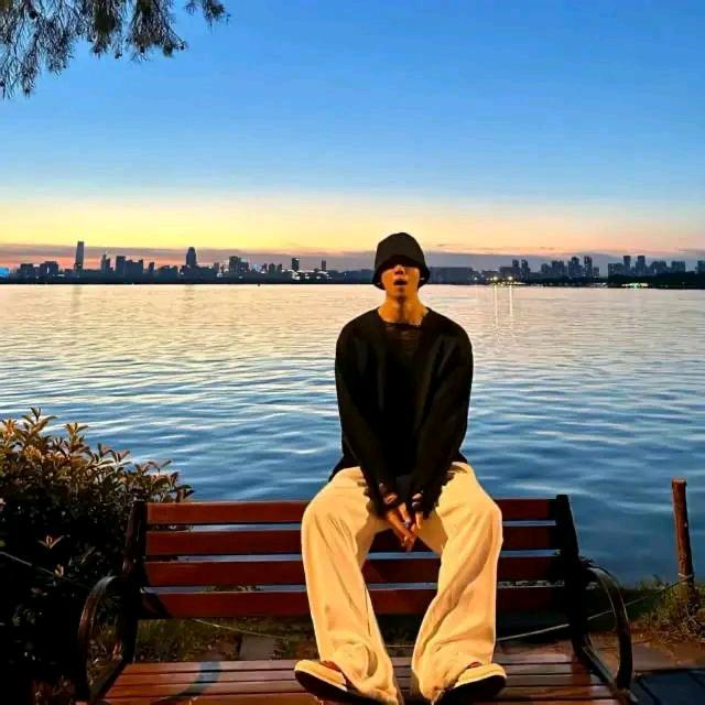 A-J景凯