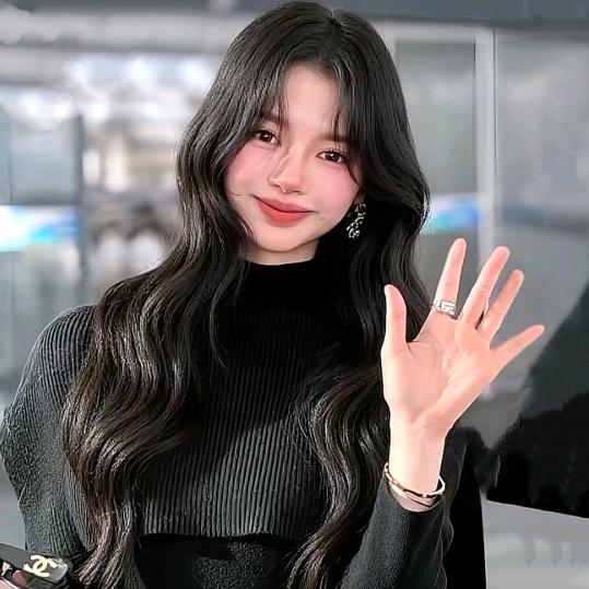 我是秋秋呀-直播穿搭分享