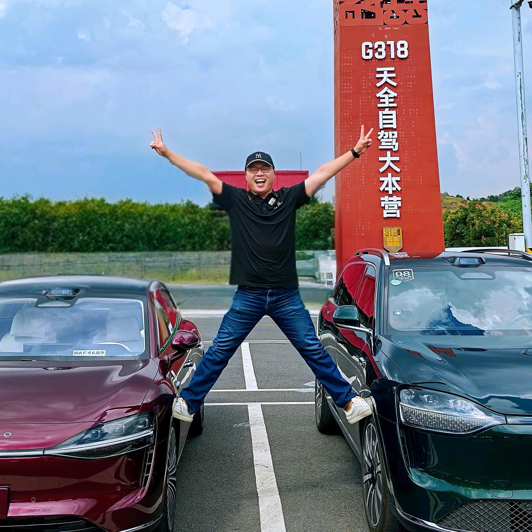 小灰灰与大恐龙