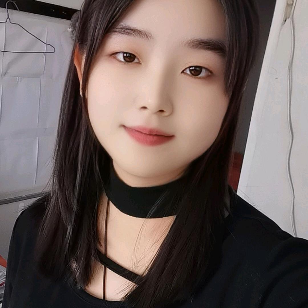 爱笑的茜茜