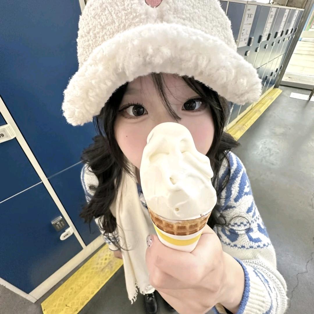 糕冷小怡₁₁₂₄🎀