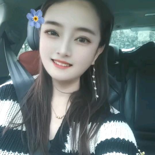 卖水泥的小姐姐