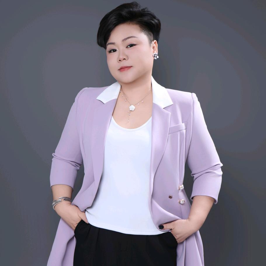 柳州远嫁广元做养发的侗家霞姐