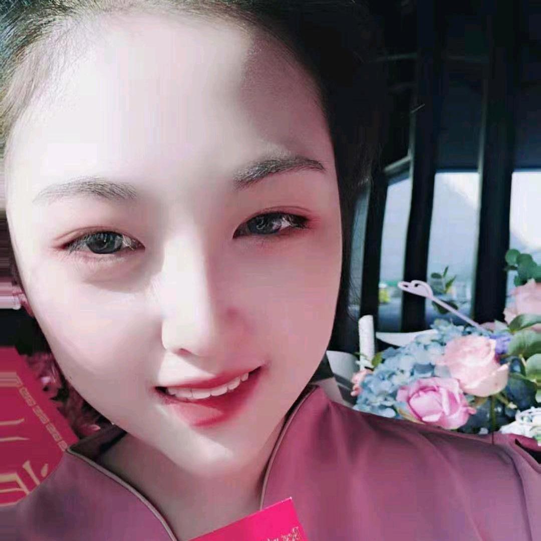 笑颜如花。