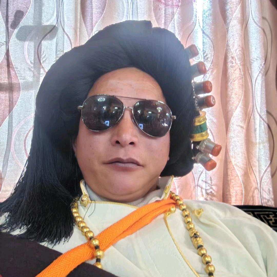 仓央嘉措在理塘