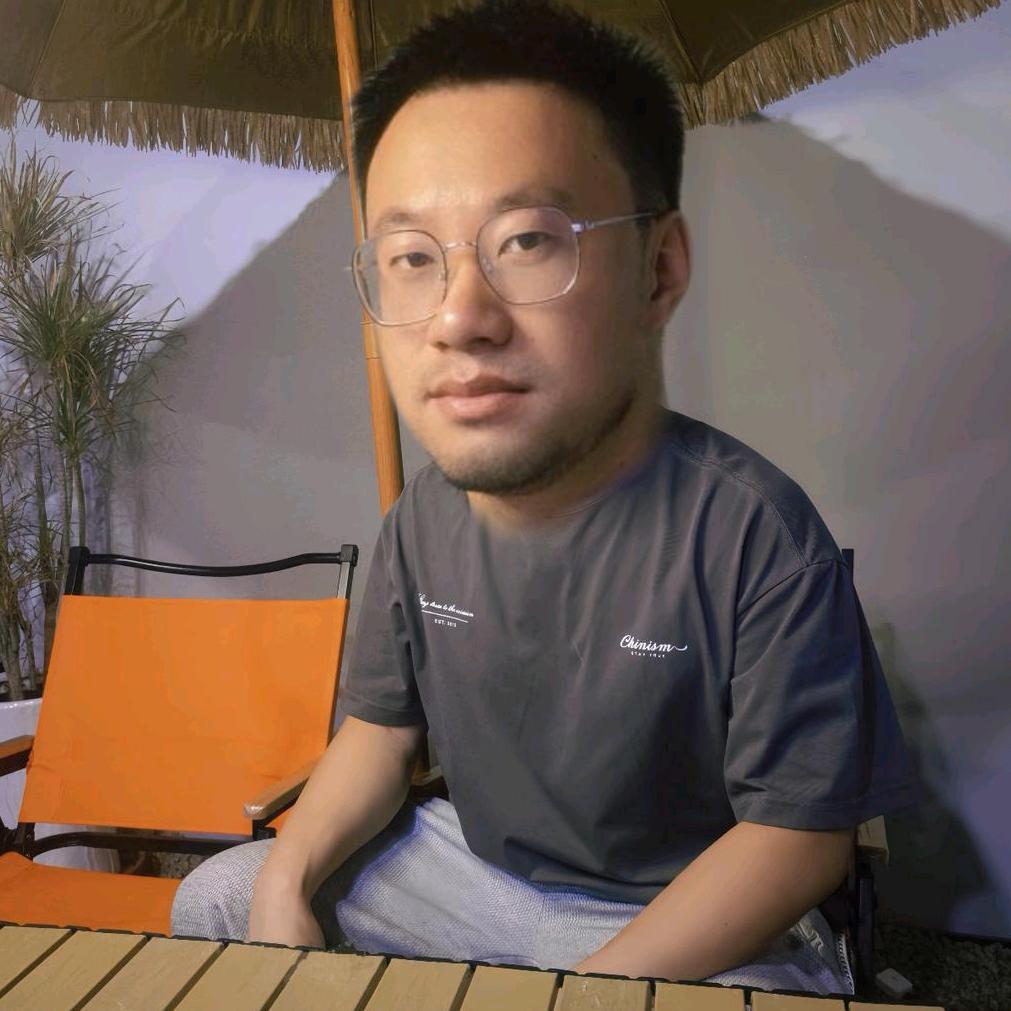 伪装男大_郎老板