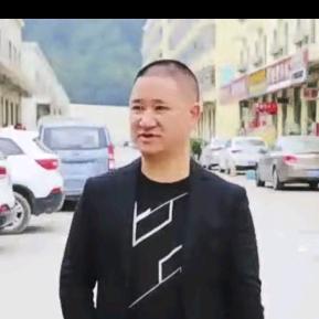 贵州万润丰农业吕健
