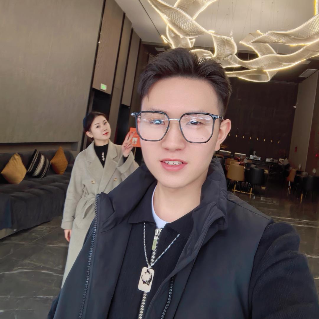 @越越超可爱