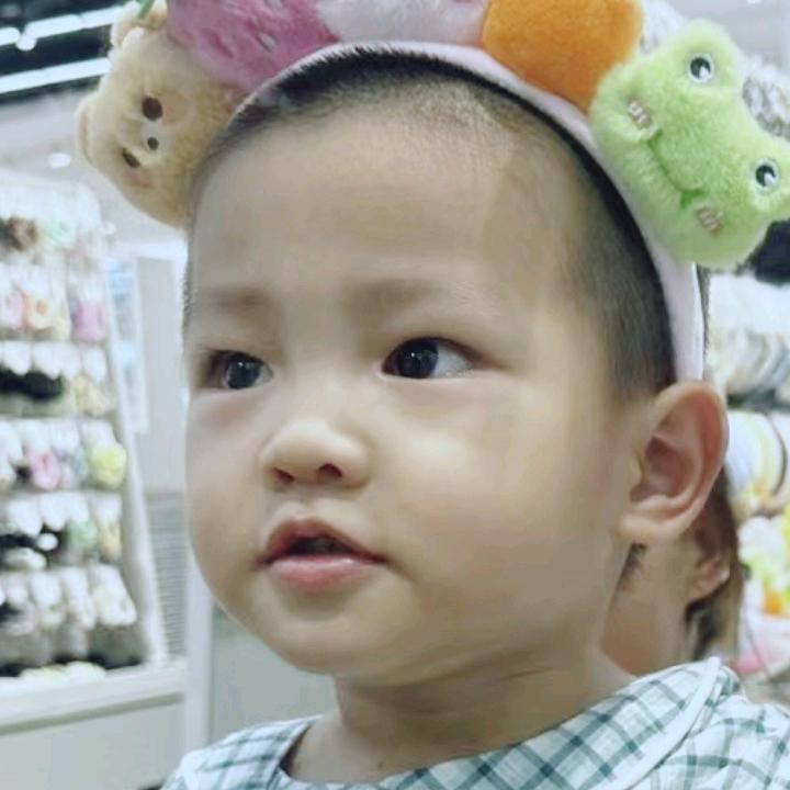 诗宇麻麻