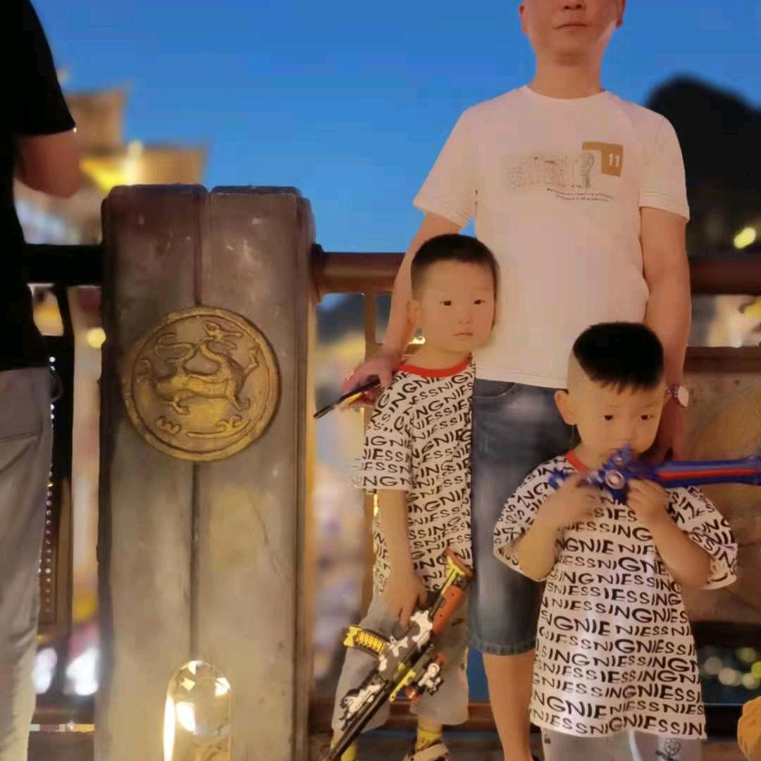 杨少