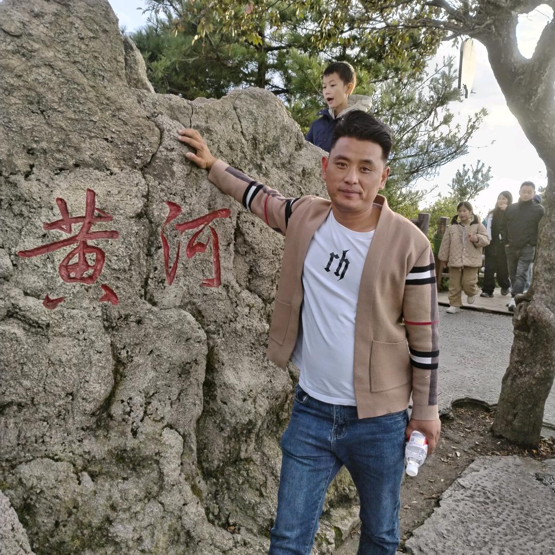 刘少外墙装饰