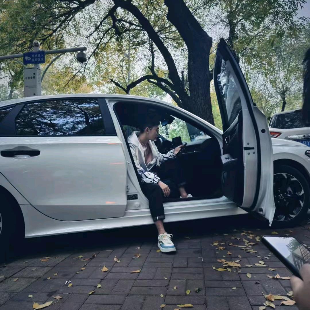 跑外卖的家电清洗师