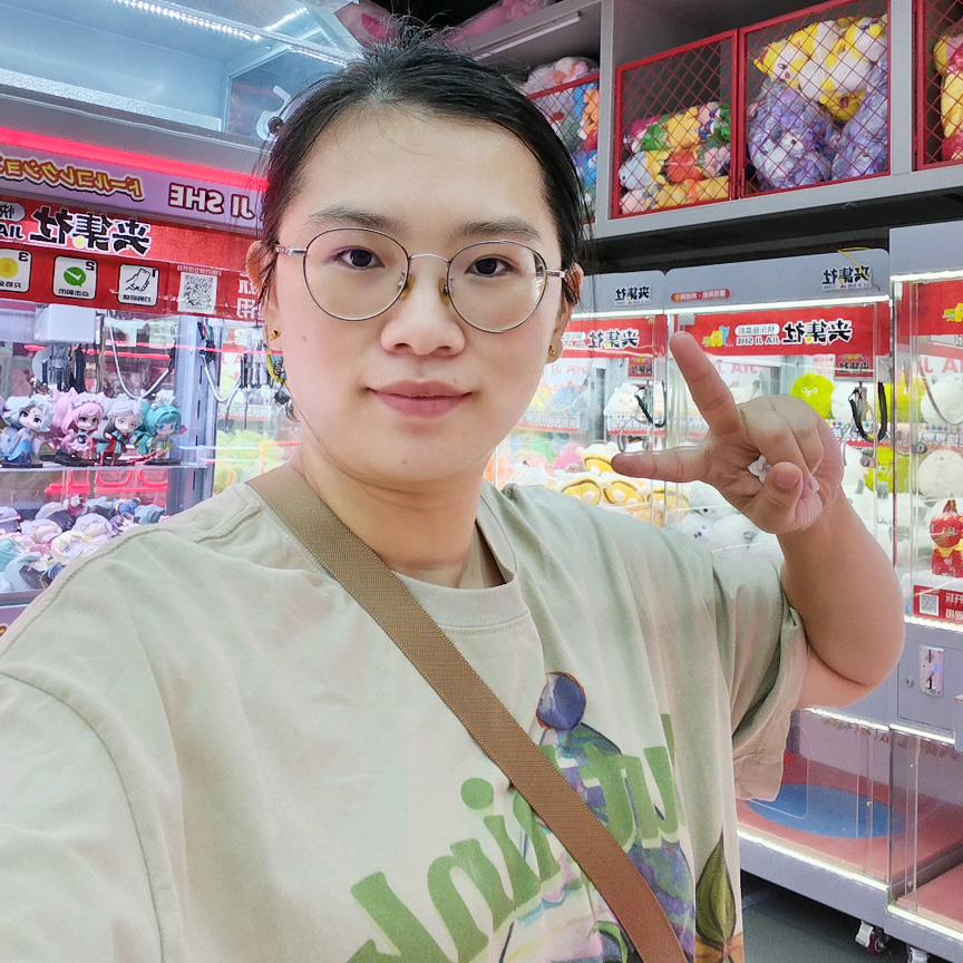 牛奶味的小团子