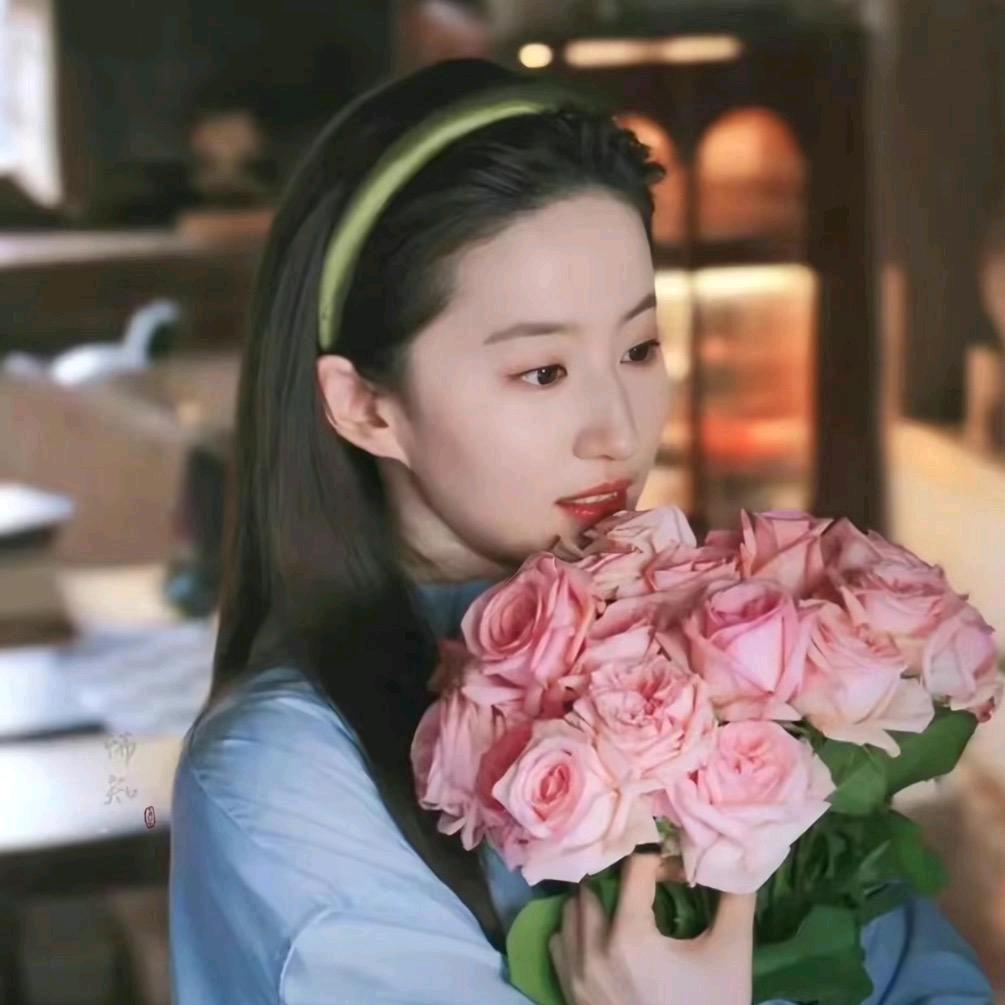 何连芳
