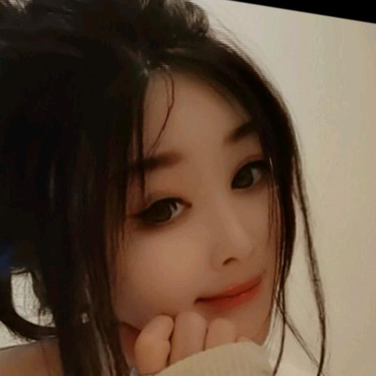 不甜的糖请叫我糖糖