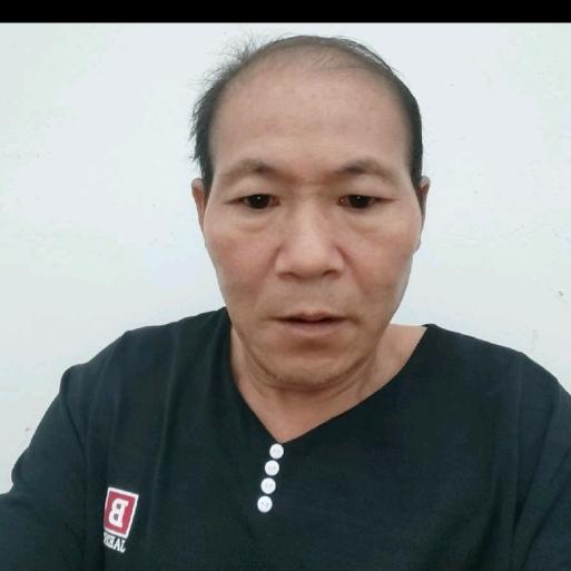 三个孩子的爸