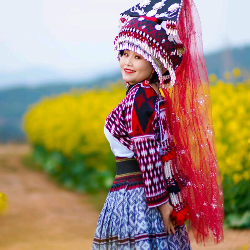 《英子 姐姐》