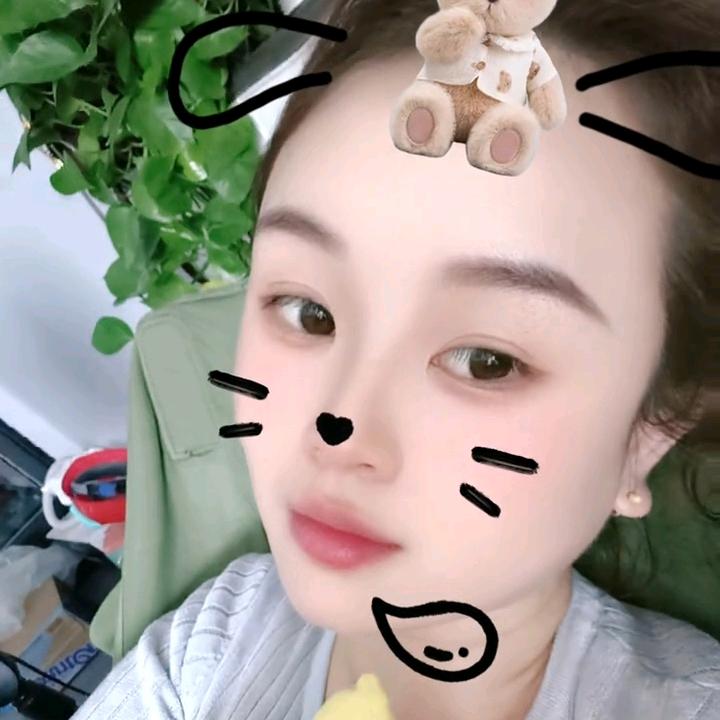 A阿尔卑斯系统门窗虎牙妹