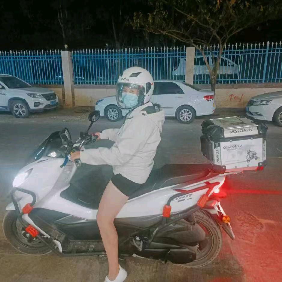 海南英姐姐