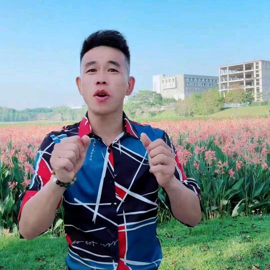 江山小黑皮