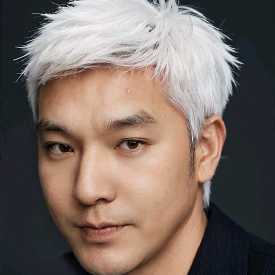 四哥哥♥♥♥刘先生