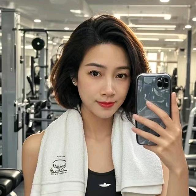 春天👨‍👨‍👧七七