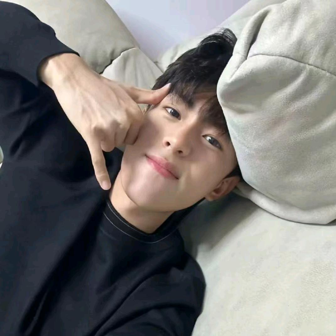 1. ㅤㅤㅤㅤㅤㅤㅤㅤ