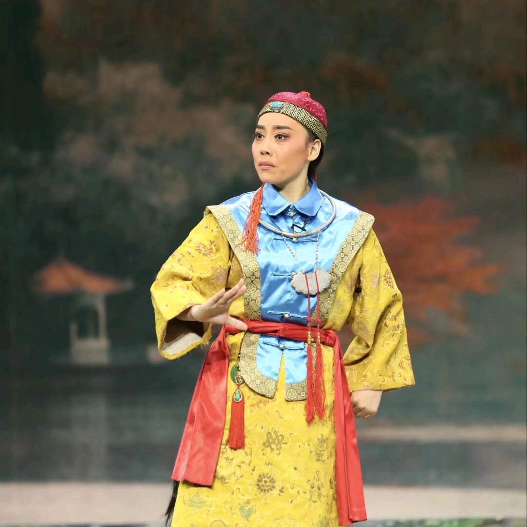 河南小皇后豫剧团岳利君
