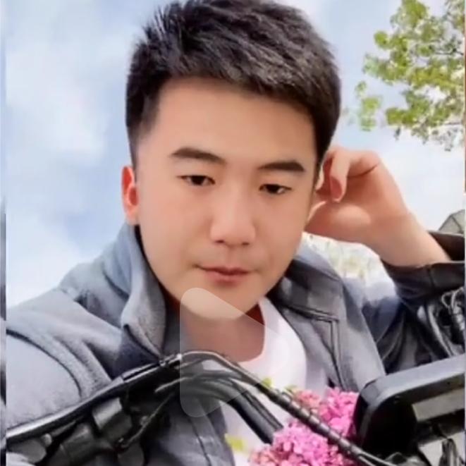 开着奔驰去要饭 强 哥