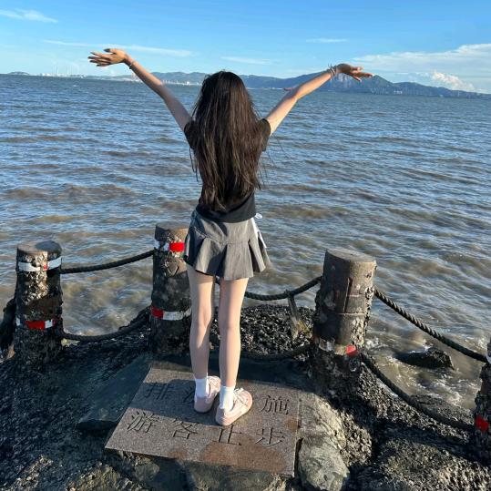 海边姑娘