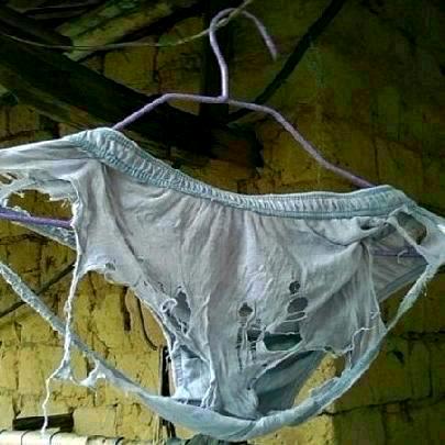 嘿  你的裤头掉了