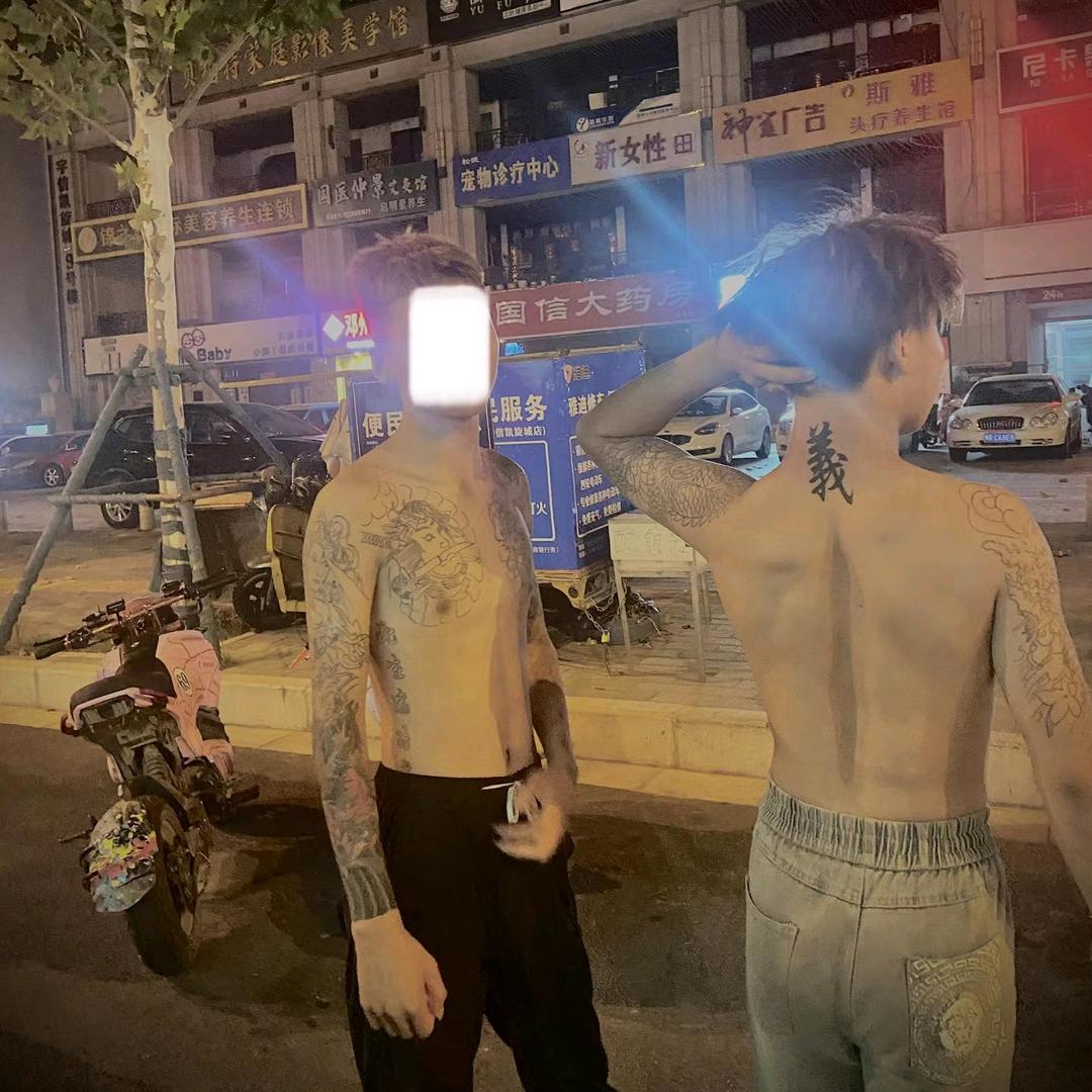 赵子轩.