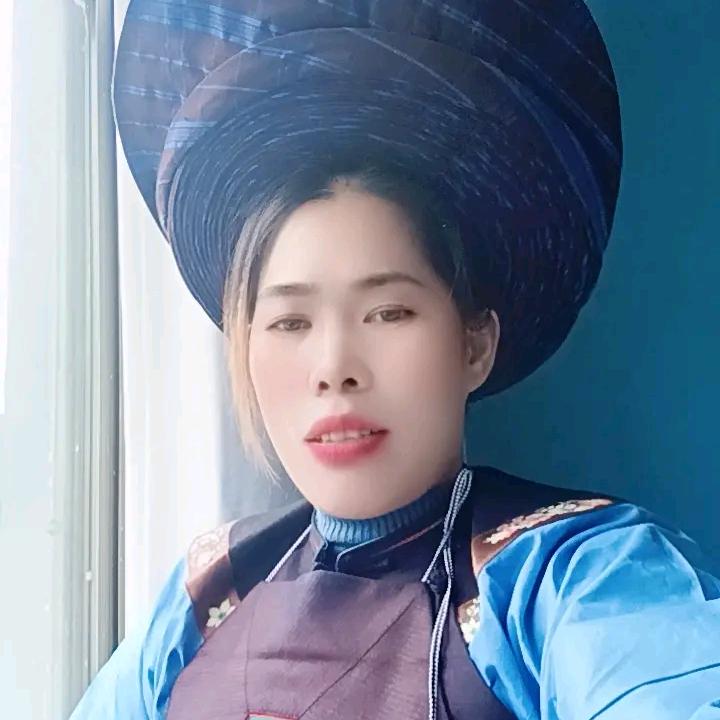 罗美。