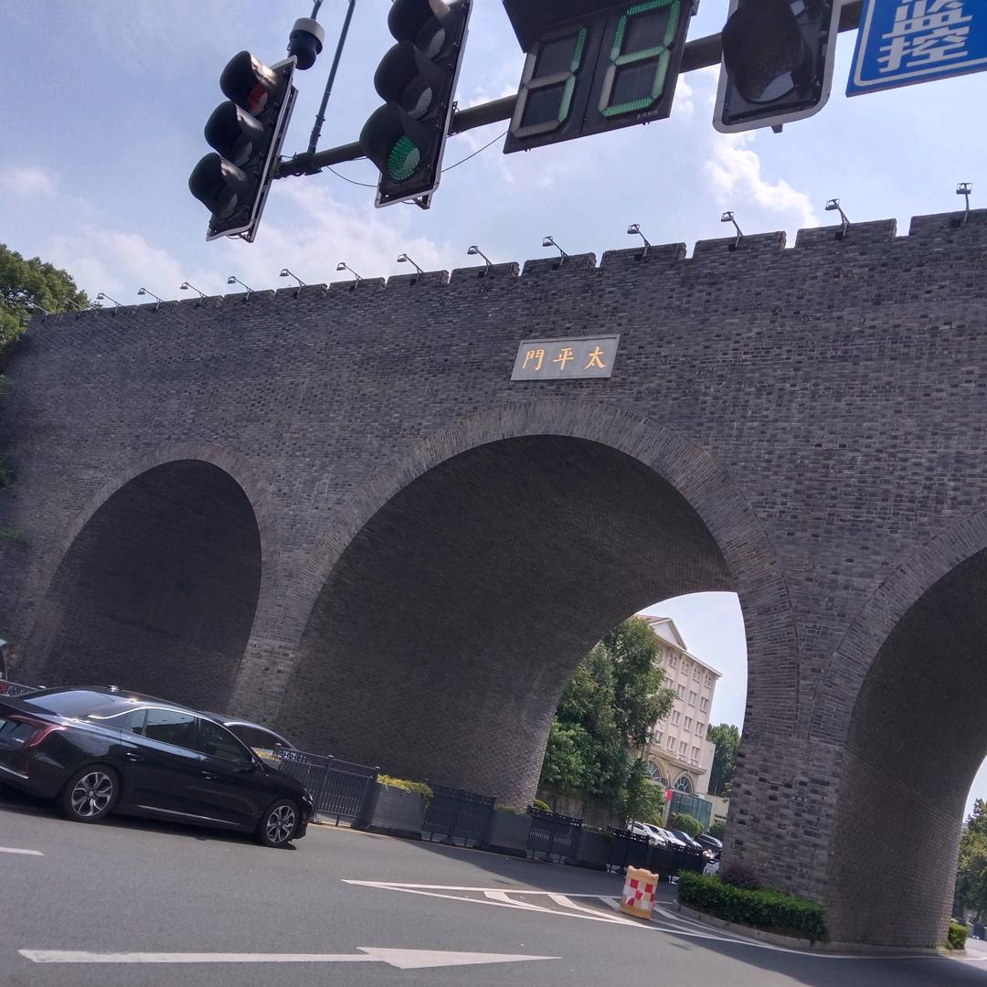 俊男神海哥。永不落后